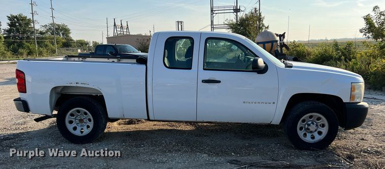 image for item NA9198 2008 Chevrolet Silverado 1500  Ext. Cab pickup truck