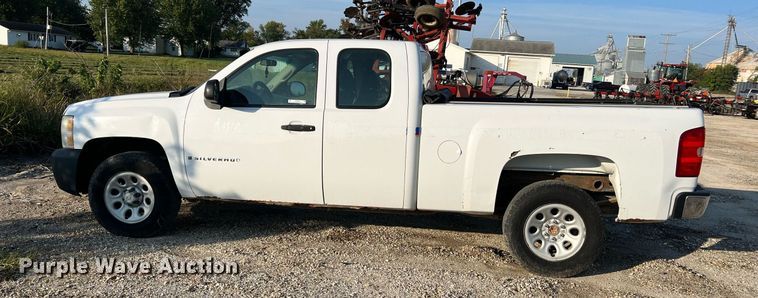 image for item NA9198 2008 Chevrolet Silverado 1500  Ext. Cab pickup truck