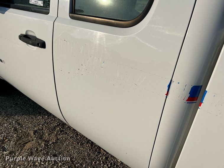 image for item NA9198 2008 Chevrolet Silverado 1500  Ext. Cab pickup truck