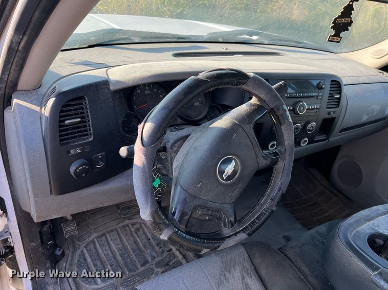 image for item NA9198 2008 Chevrolet Silverado 1500  Ext. Cab pickup truck