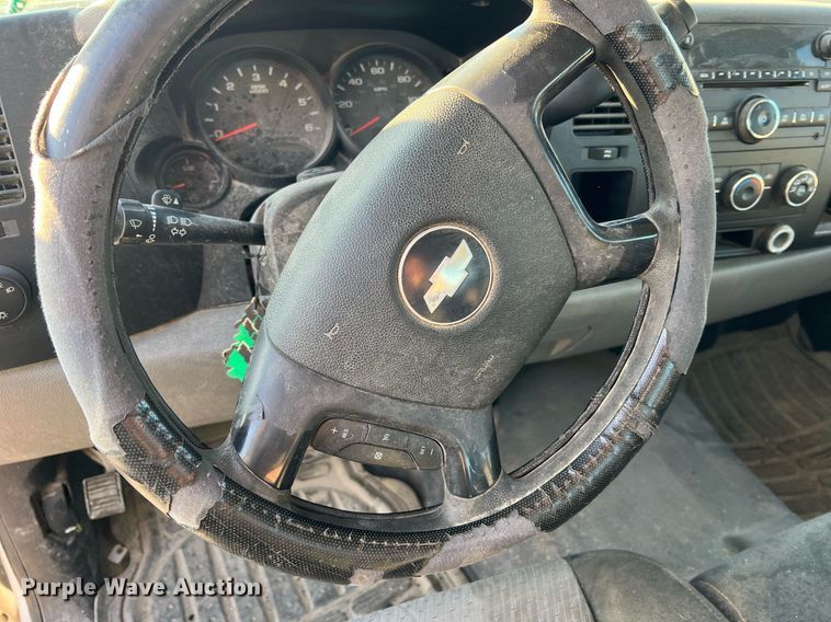 image for item NA9198 2008 Chevrolet Silverado 1500  Ext. Cab pickup truck