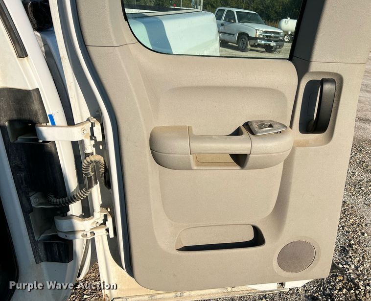 image for item NA9198 2008 Chevrolet Silverado 1500  Ext. Cab pickup truck