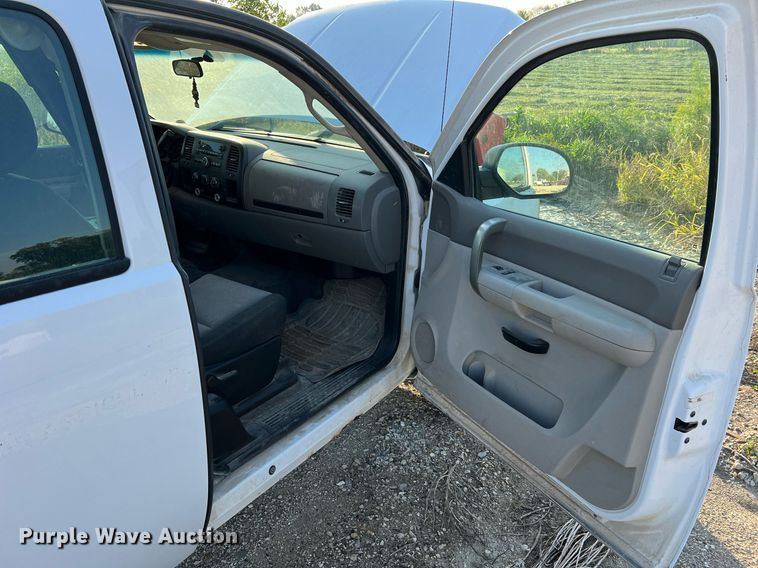 image for item NA9198 2008 Chevrolet Silverado 1500  Ext. Cab pickup truck