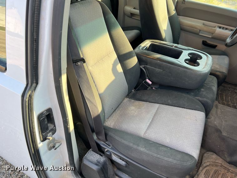 image for item NA9198 2008 Chevrolet Silverado 1500  Ext. Cab pickup truck