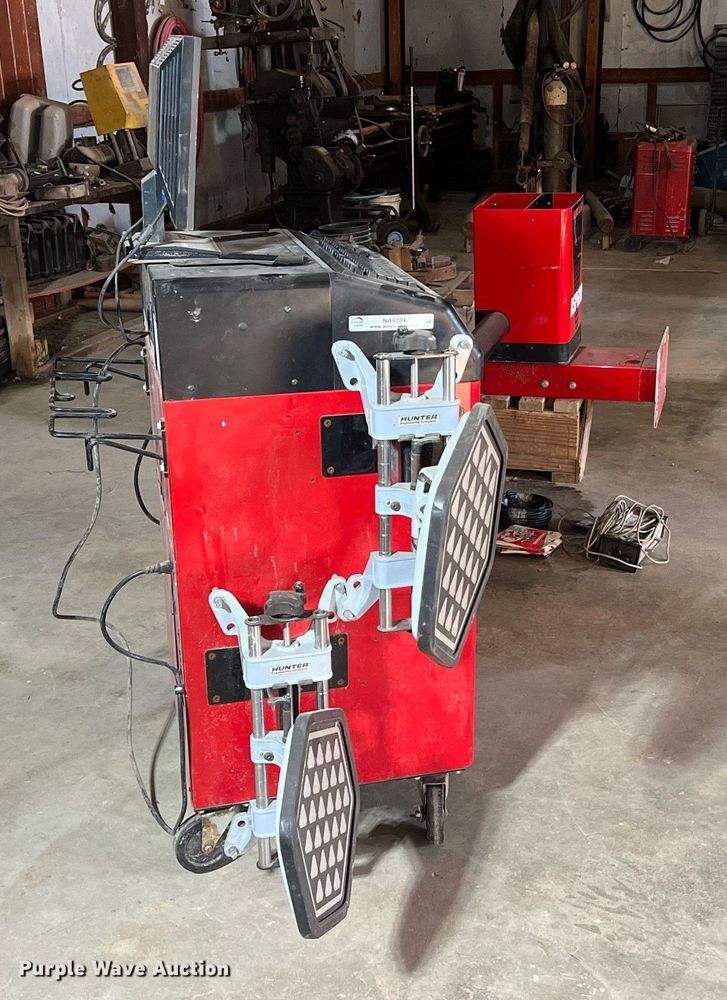 image for item NA9239 Hunter DSP600  alignment Machine