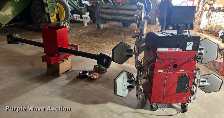 image for item NA9239 Hunter DSP600  alignment Machine