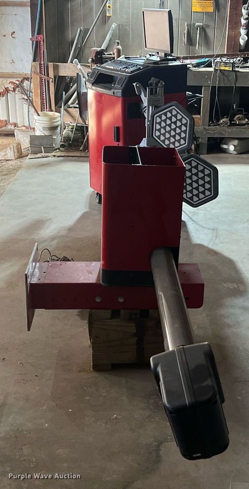 image for item NA9239 Hunter DSP600  alignment Machine