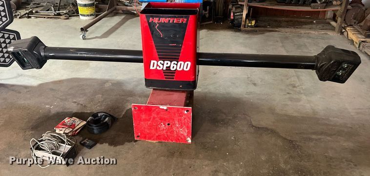 image for item NA9239 Hunter DSP600  alignment Machine
