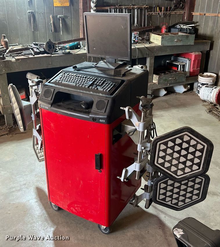 image for item NA9239 Hunter DSP600  alignment Machine