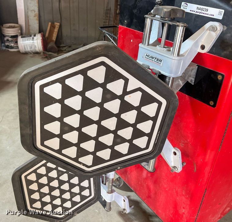 image for item NA9239 Hunter DSP600  alignment Machine
