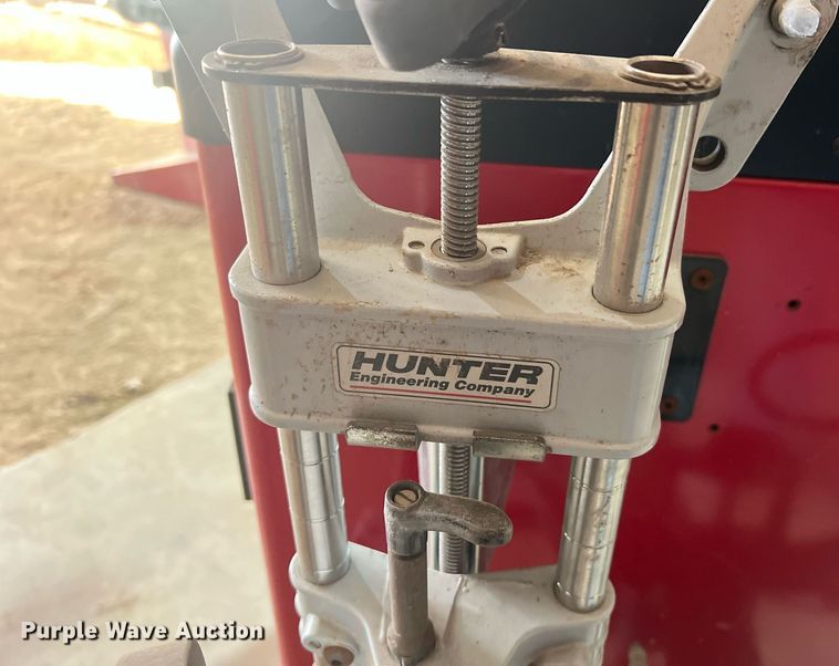 image for item NA9239 Hunter DSP600  alignment Machine