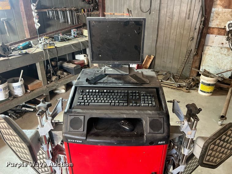 image for item NA9239 Hunter DSP600  alignment Machine