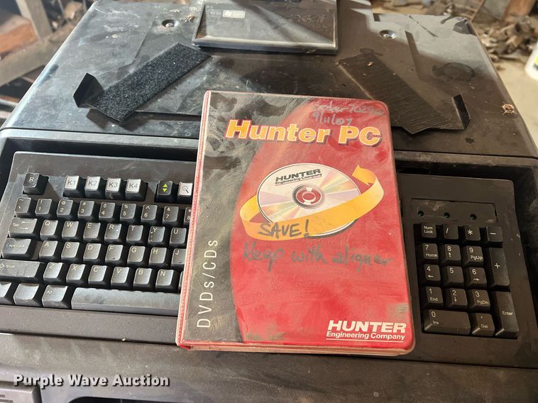 image for item NA9239 Hunter DSP600  alignment Machine