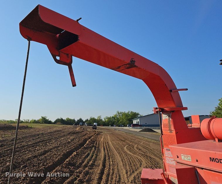 image for item NJ9809 1994 Brush Bandit 200 Plus  wood chipper