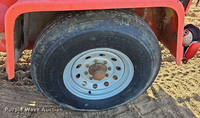 image for item NJ9809 1994 Brush Bandit 200 Plus  wood chipper