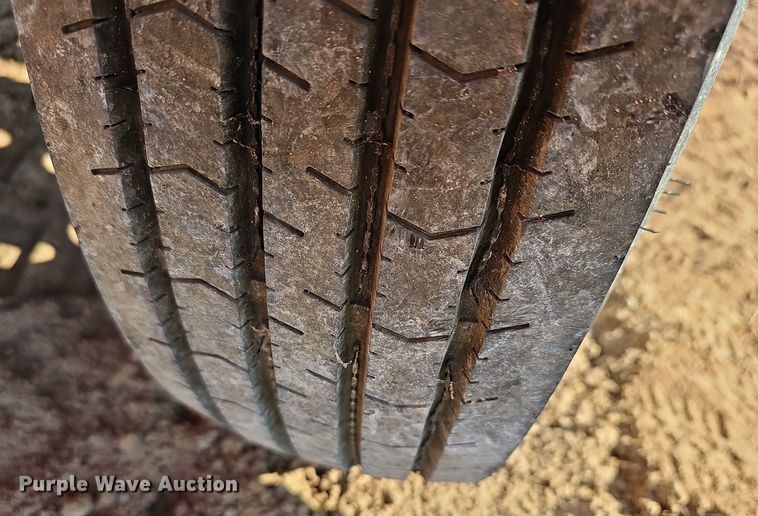 image for item NJ9809 1994 Brush Bandit 200 Plus  wood chipper