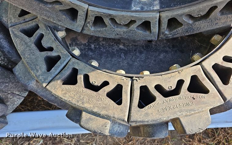 image for item NJ9810 (4) Evolution EWRS 12X16.5 skid steer wheels and tires