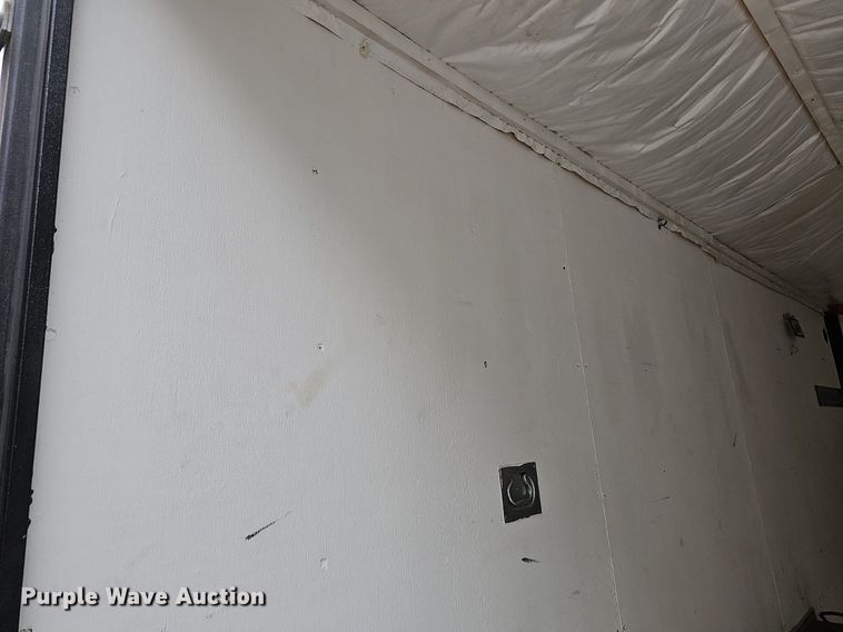 image for item NJ9812 2002 H&H  enclosed cargo trailer