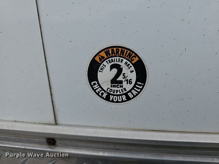 image for item NJ9812 2002 H&H  enclosed cargo trailer