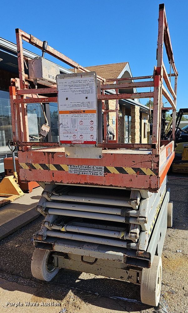 image for item NJ9817 1997 Skyjack SJ4626  scissor lift