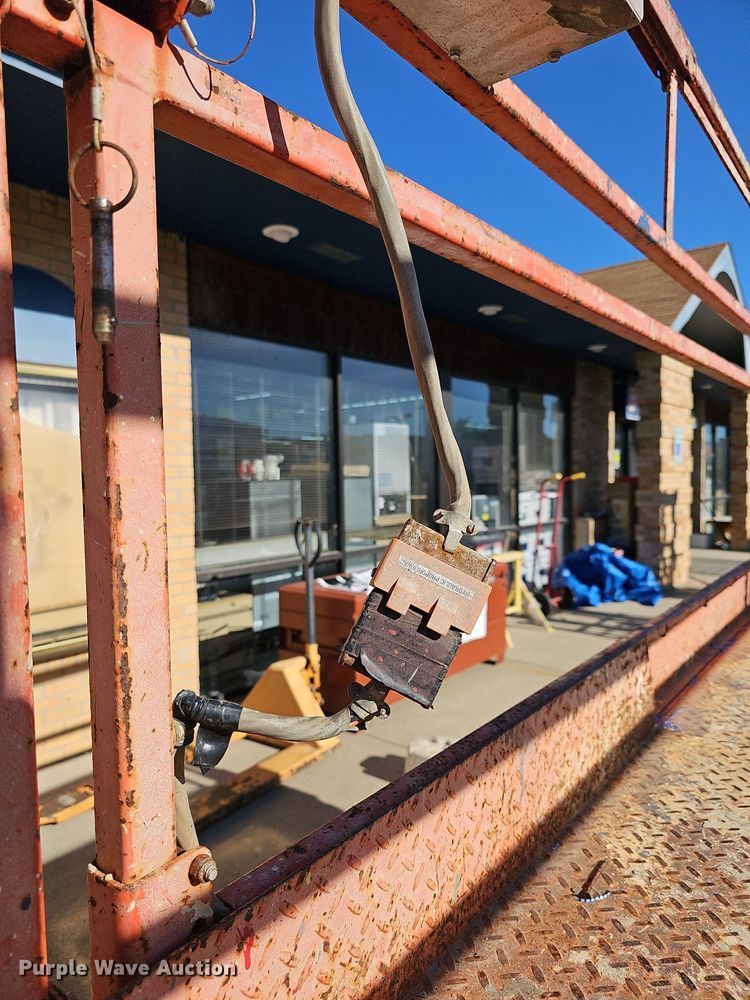 image for item NJ9817 1997 Skyjack SJ4626  scissor lift