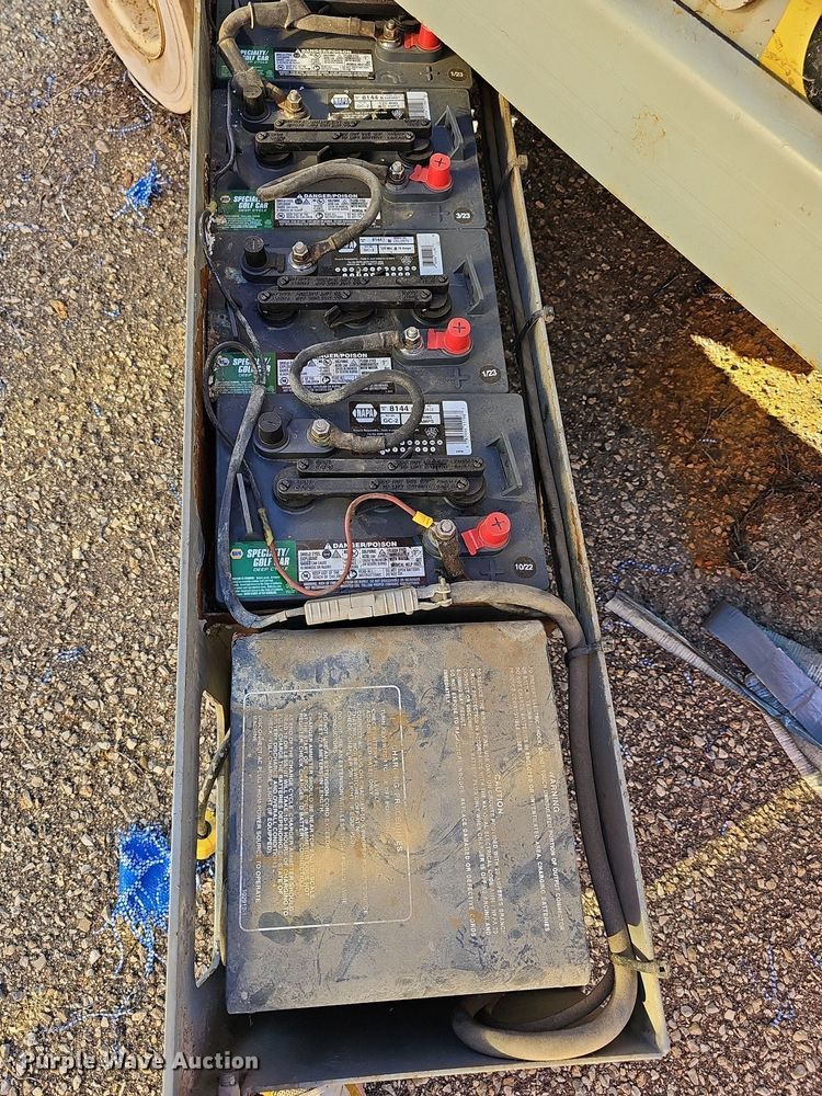 image for item NJ9817 1997 Skyjack SJ4626  scissor lift