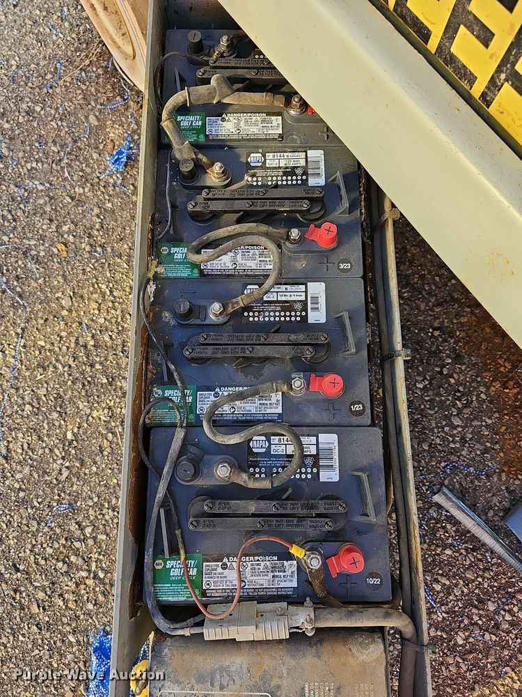 image for item NJ9817 1997 Skyjack SJ4626  scissor lift