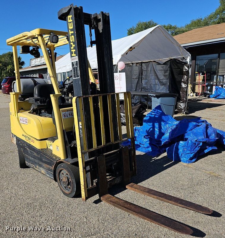 image for item NJ9818 Hyster S30FT  forklift