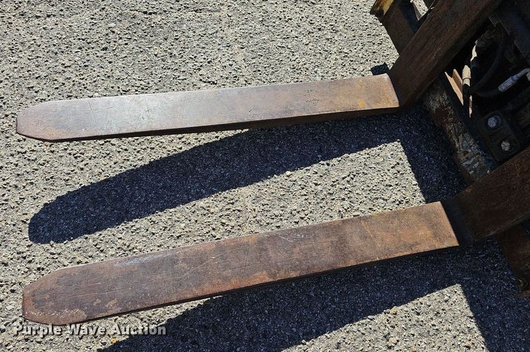 image for item NJ9818 Hyster S30FT  forklift