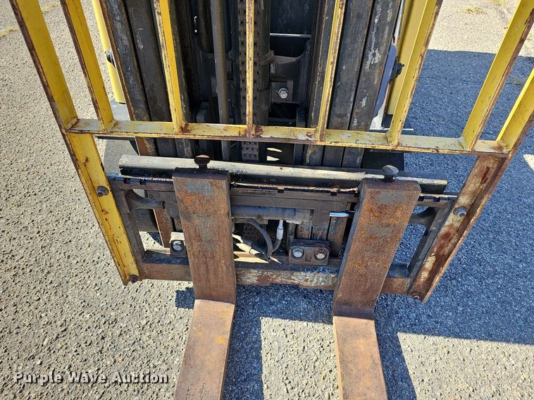 image for item NJ9818 Hyster S30FT  forklift