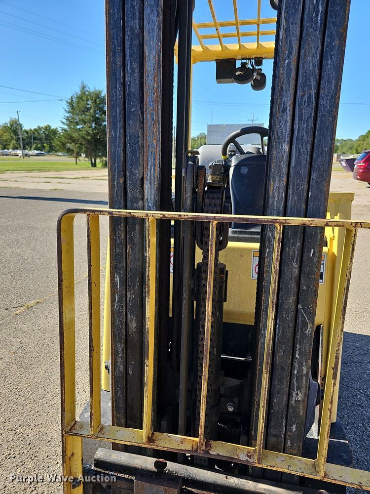 image for item NJ9818 Hyster S30FT  forklift