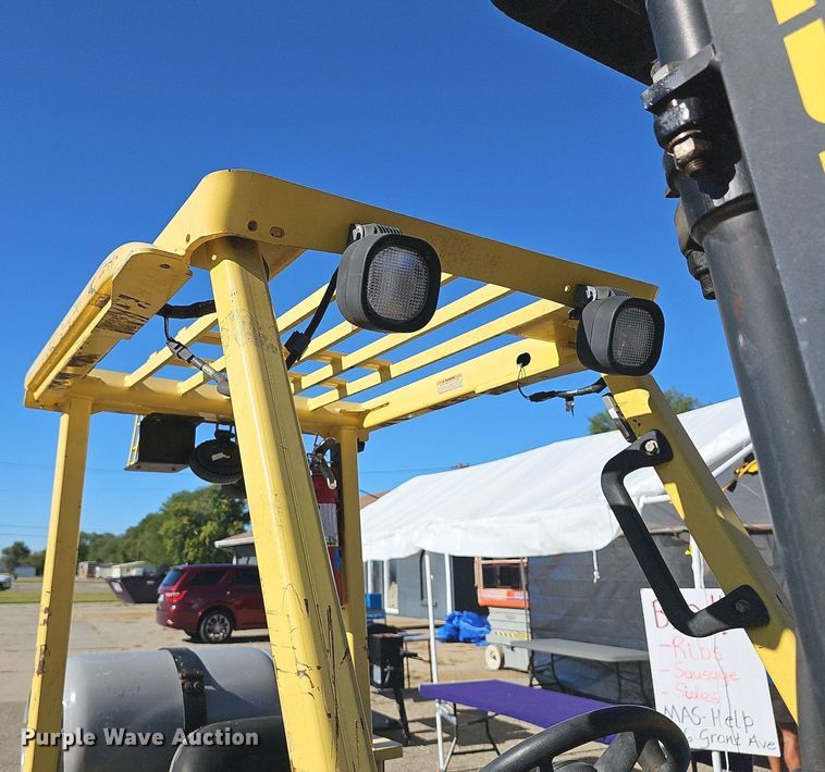 image for item NJ9818 Hyster S30FT  forklift