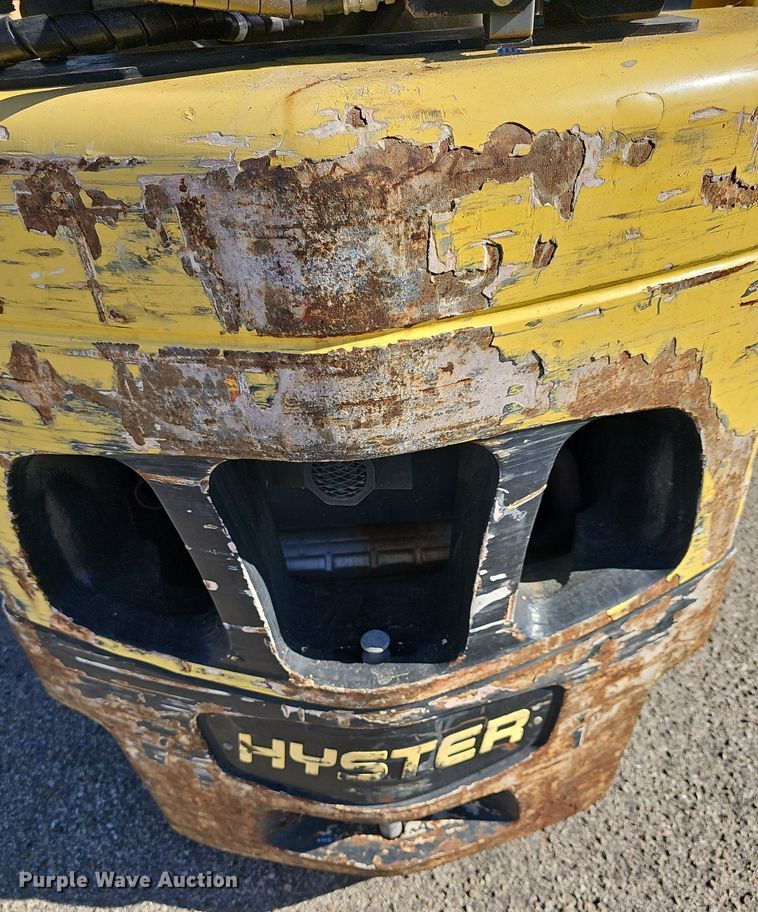 image for item NJ9818 Hyster S30FT  forklift