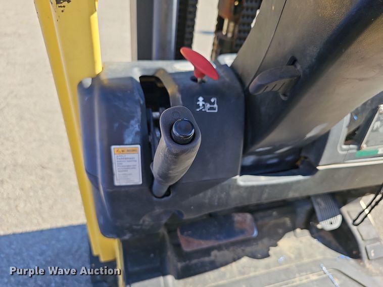 image for item NJ9818 Hyster S30FT  forklift