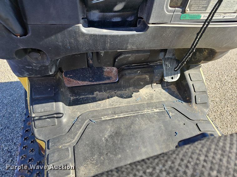 image for item NJ9818 Hyster S30FT  forklift