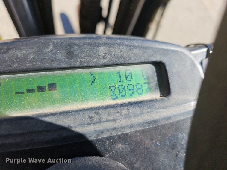 image for item NJ9818 Hyster S30FT  forklift