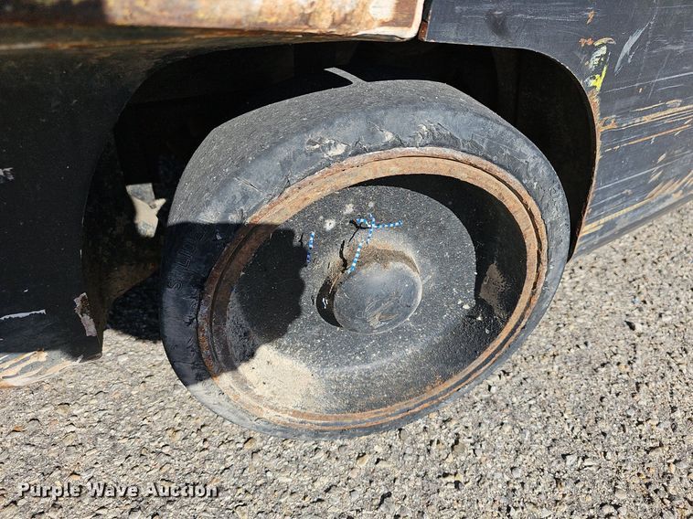 image for item NJ9818 Hyster S30FT  forklift