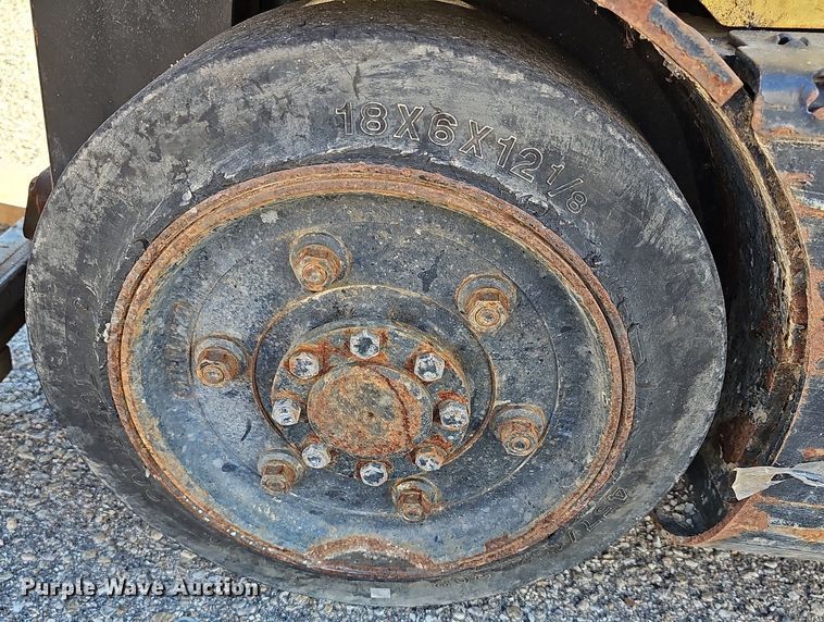 image for item NJ9818 Hyster S30FT  forklift