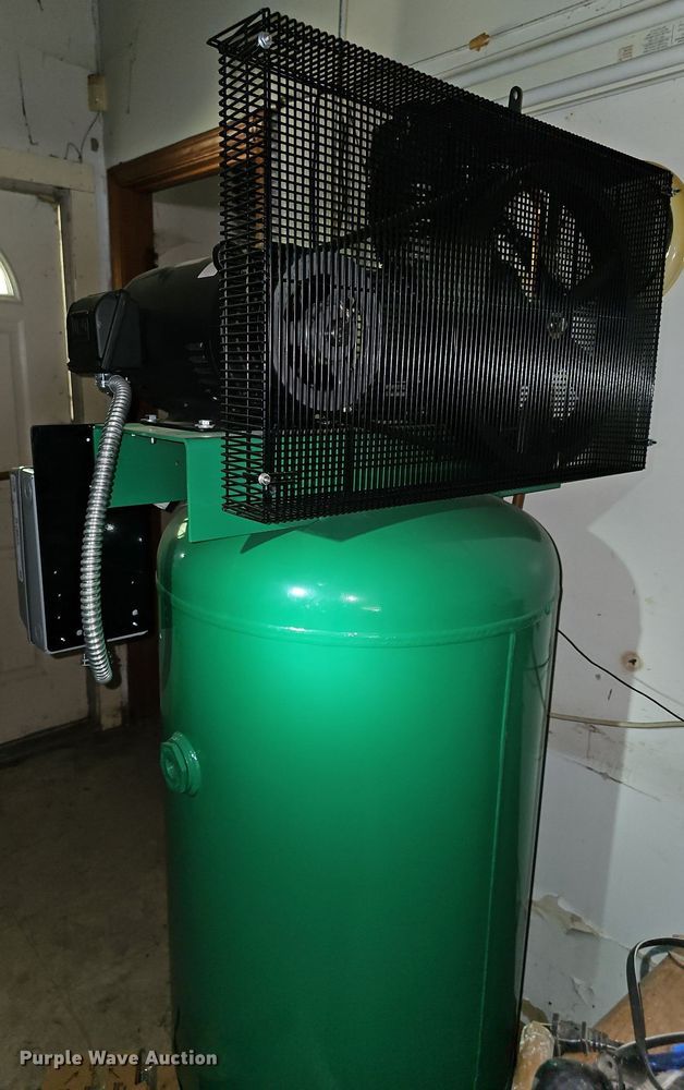 image for item NJ9822 Speedaire  air compressor