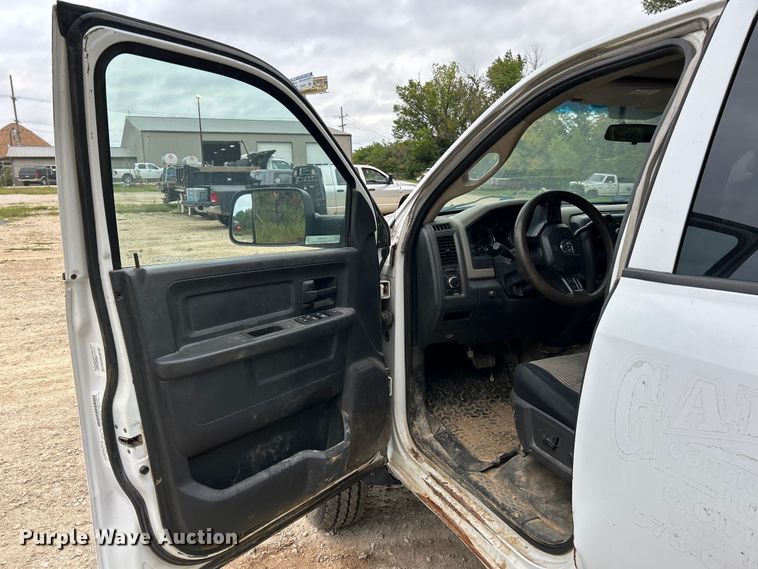 image for item NL9606 2012 Dodge Ram 5500 Heavy Duty  Crew Cab utility / service truck