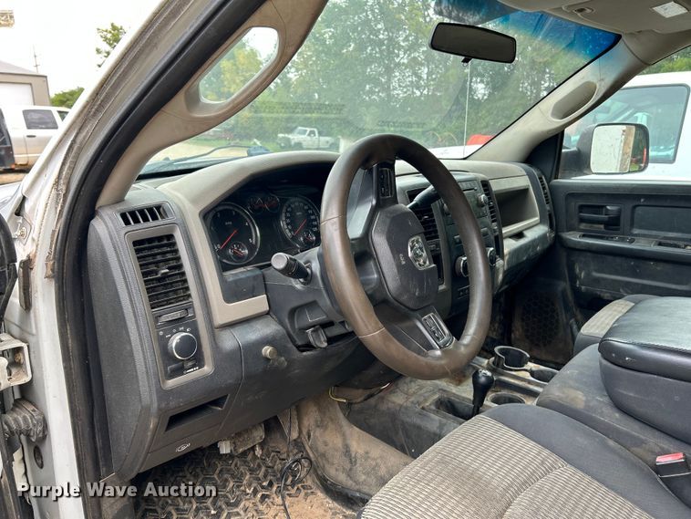 image for item NL9606 2012 Dodge Ram 5500 Heavy Duty  Crew Cab utility / service truck