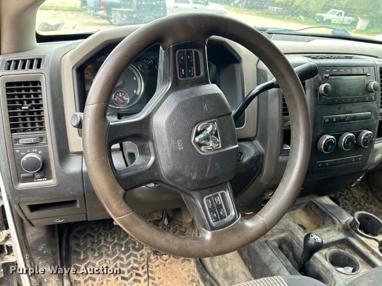 image for item NL9606 2012 Dodge Ram 5500 Heavy Duty  Crew Cab utility / service truck