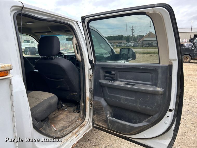 image for item NL9606 2012 Dodge Ram 5500 Heavy Duty  Crew Cab utility / service truck