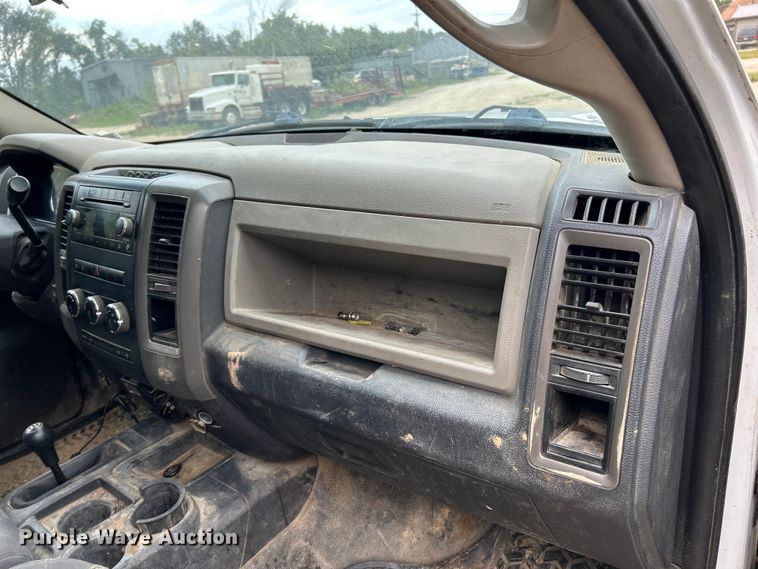 image for item NL9606 2012 Dodge Ram 5500 Heavy Duty  Crew Cab utility / service truck