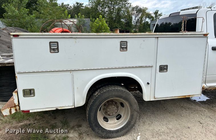 image for item NL9606 2012 Dodge Ram 5500 Heavy Duty  Crew Cab utility / service truck