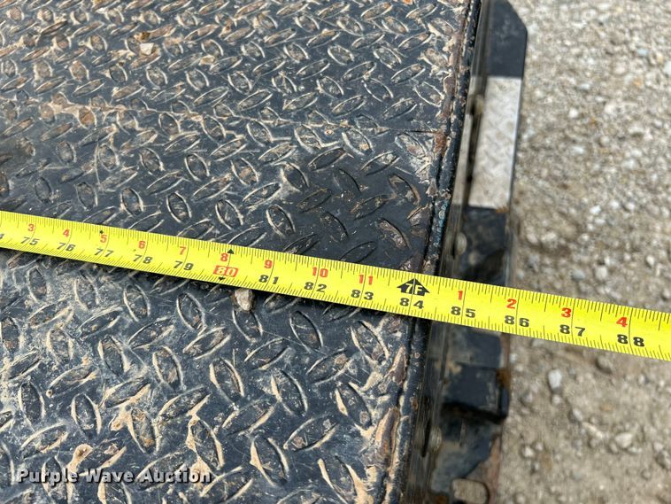 image for item NL9608 2006 Dodge Ram 3500  Mega Cab flatbed pickup truck