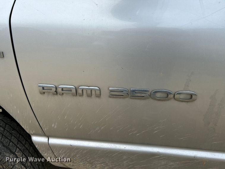 image for item NL9608 2006 Dodge Ram 3500  Mega Cab flatbed pickup truck