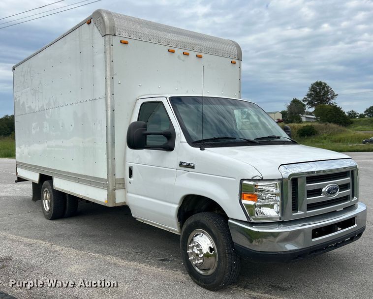 image for item NL9653 2012 Ford E350 Super Duty  box truck