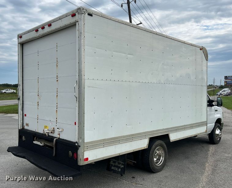 image for item NL9653 2012 Ford E350 Super Duty  box truck