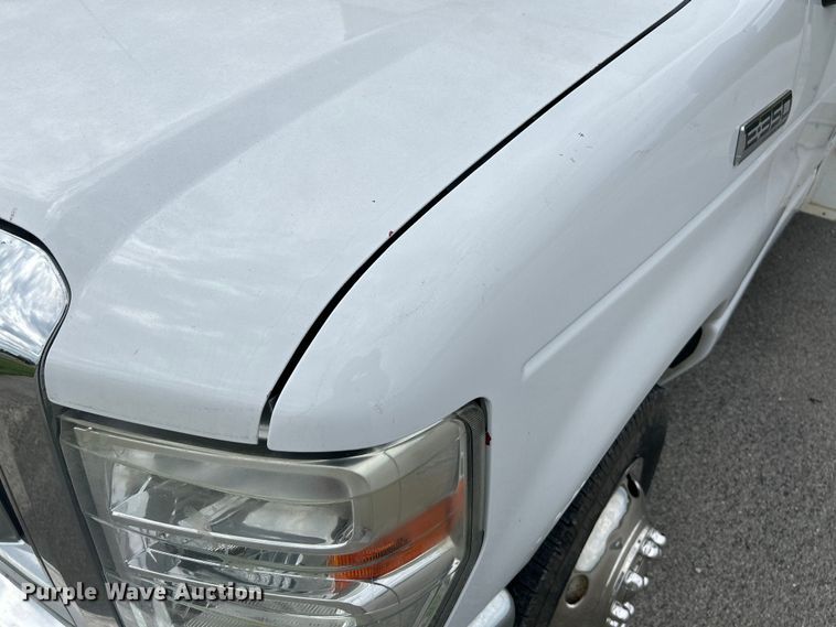image for item NL9653 2012 Ford E350 Super Duty  box truck